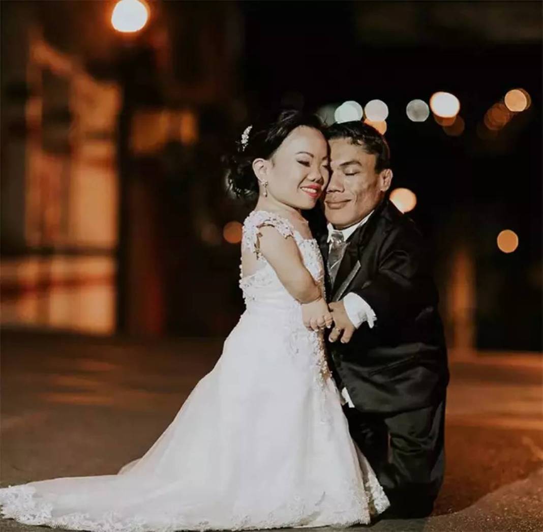 18 ay boyunca sabretti, peşinde derbeder oldu, sonunda rekora imza attılar! İsimleri artık Guinness'te yazıyor 25